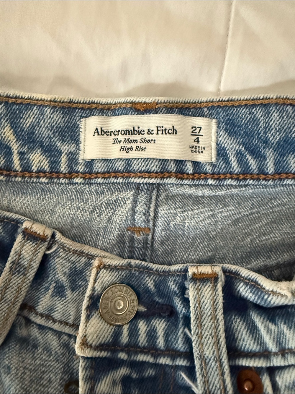 Abercrombie & Fitch High Rise Mom Short - Picture 8 of 9